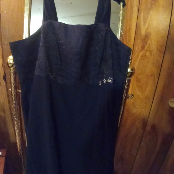 Black Formal - Picture 2 of 5